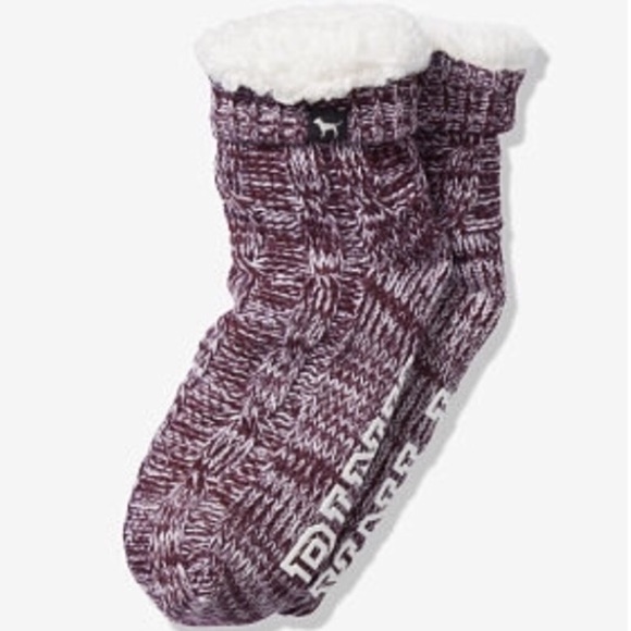 PINK Victoria's Secret Accessories - PINK VS Sherpa Bootie Socks New With Tag